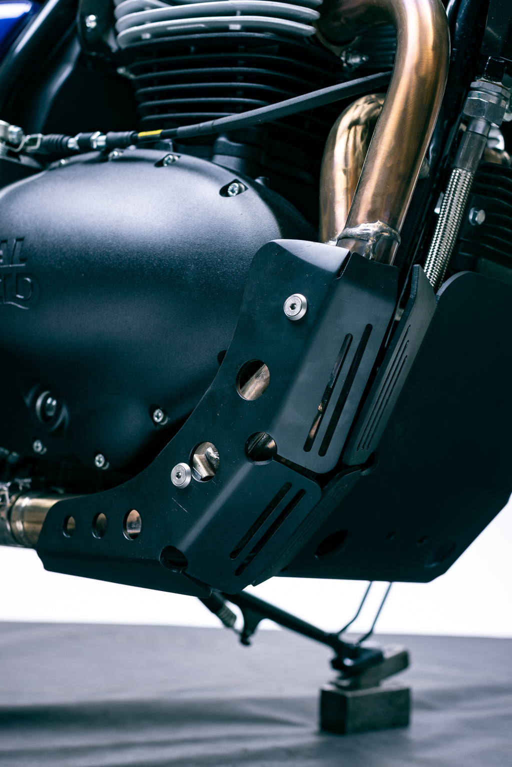 Skid plate and exhaust for Royal Enfield 650 Bear