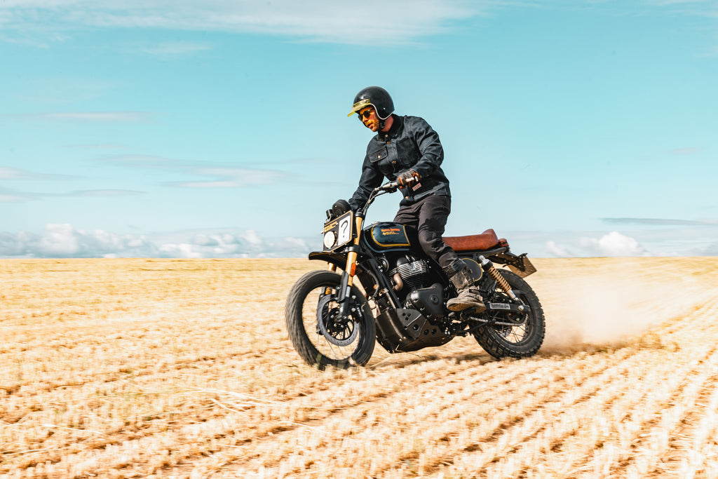 Skid plate and exhaust for Royal Enfield 650 Bear